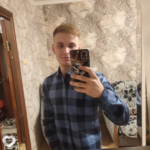 Денис, 24, Жлобине — анкета №1394028