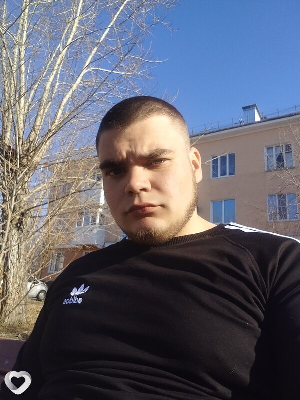 Денис, 22, Москве — анкета №1395355