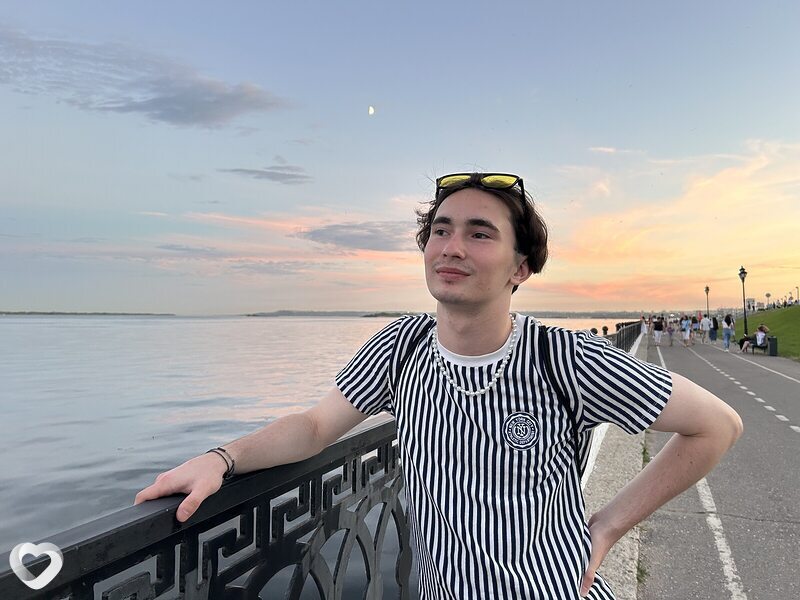 Данил, 21, Москве — анкета №1394878