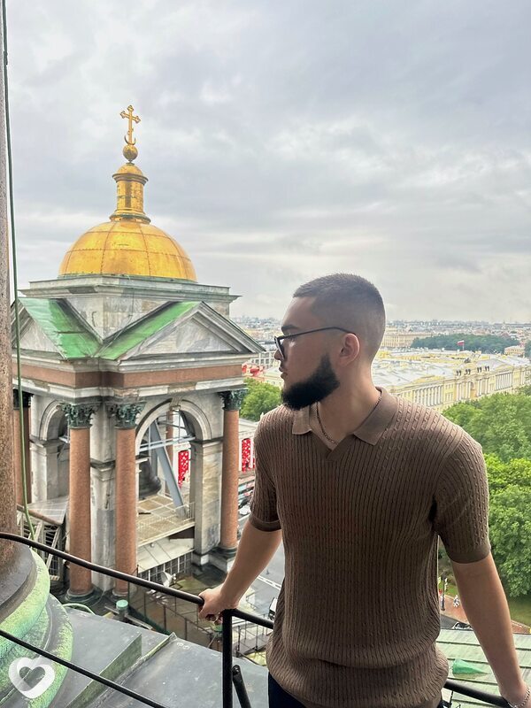 Артём, 21, Москве — анкета №1395629