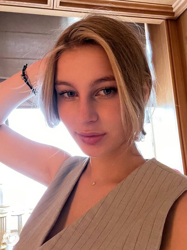 Алиса, 26, Барнауле — анкета №1395637