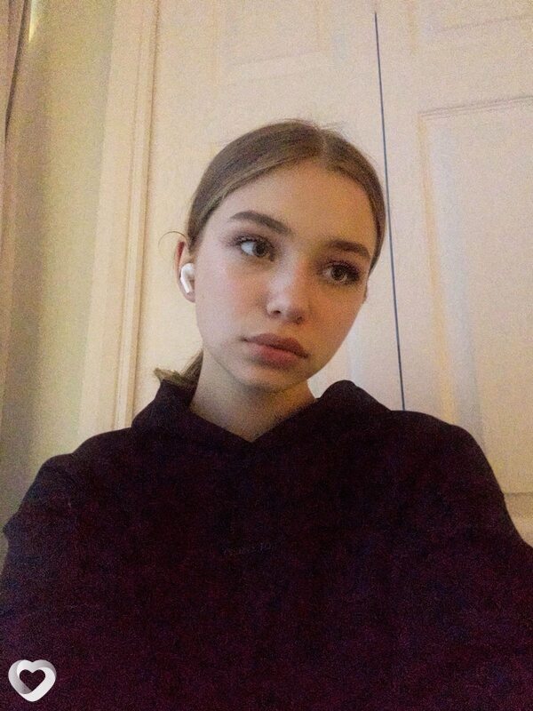 Вика, 22, Москве — анкета №1395847
