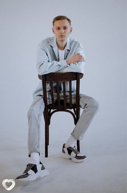 Аня, 21, Гродно — анкета №1396354