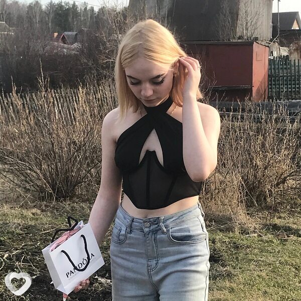 Даша, 23, Москве — анкета №1396407