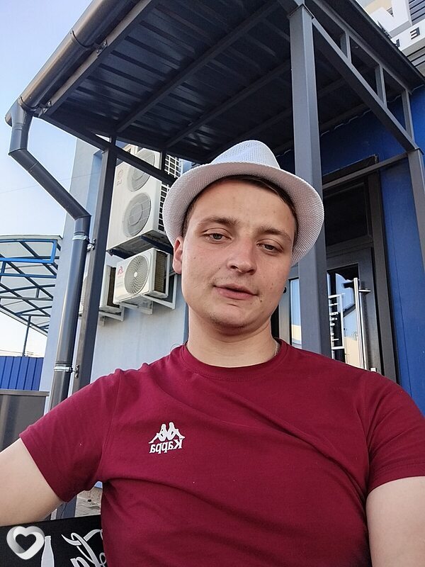 Максим, 27, Слуцке — анкета №1396759