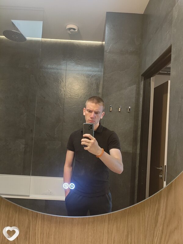 Артём, 21, Санкт-Петербурге — анкета №1396944