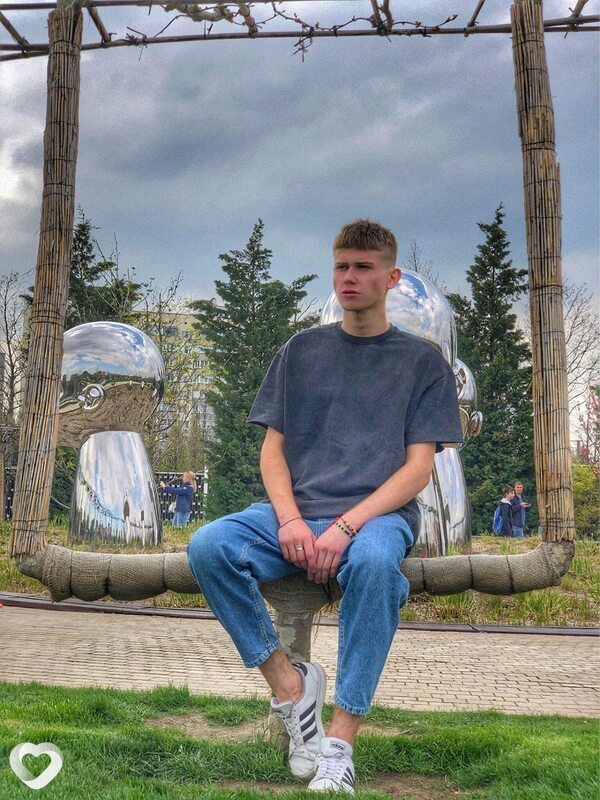 Саша, 37, Москве — анкета №1398842