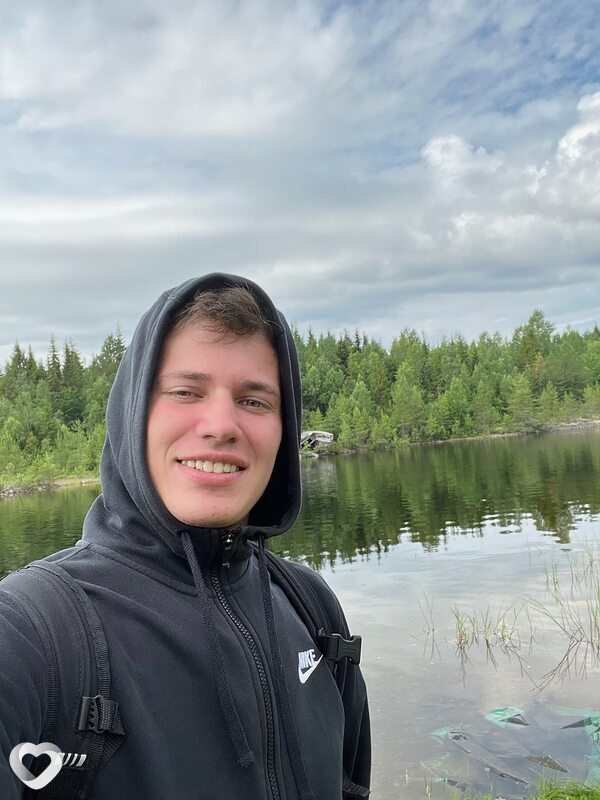 Денис, 25, Москве — анкета №1398983