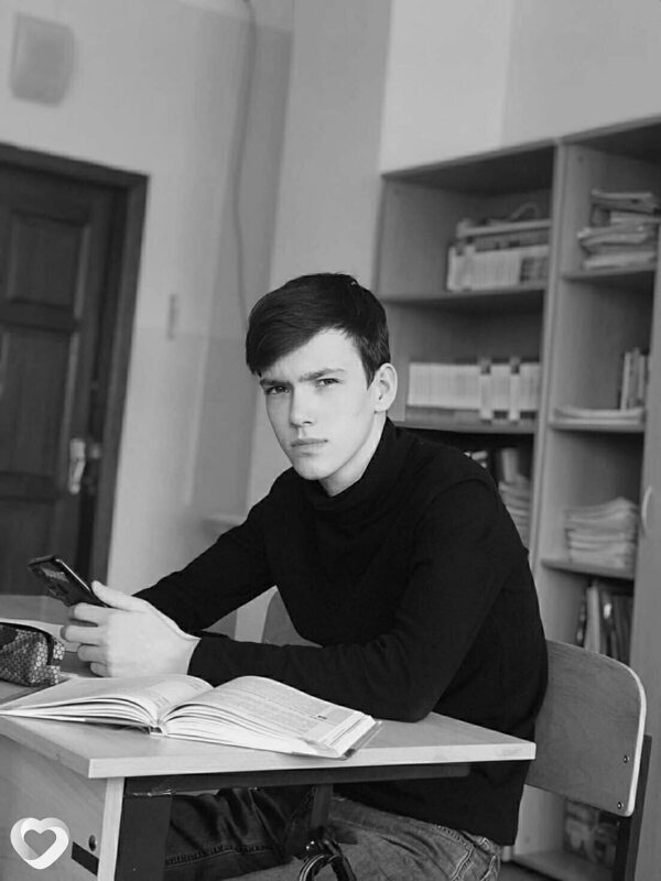 Андрей, 21, Лангепасе — анкета №1399654