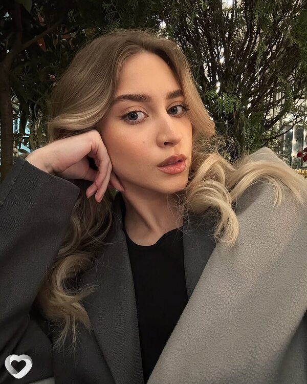 Полина, 19, Москве — анкета №1399727