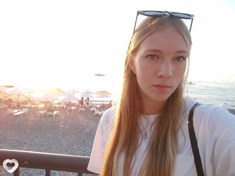 Катя, 19, Москве — анкета №1399732