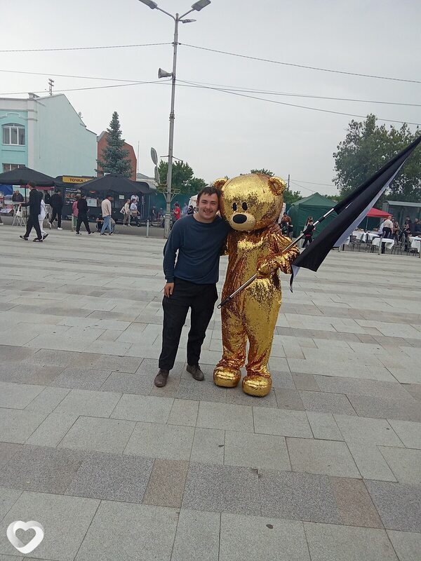 Толя, Троицкий