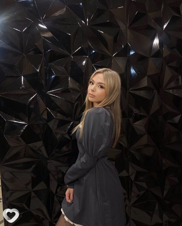 Кристина, 30, Артеме — анкета №1400698