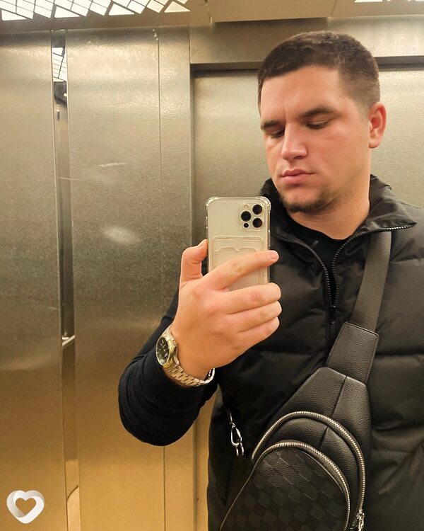 Илья, 22, Луганске — анкета №1402808