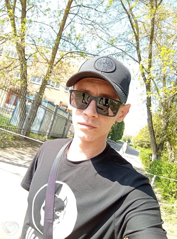 Иван, 25, Мариуполе — анкета №1401377