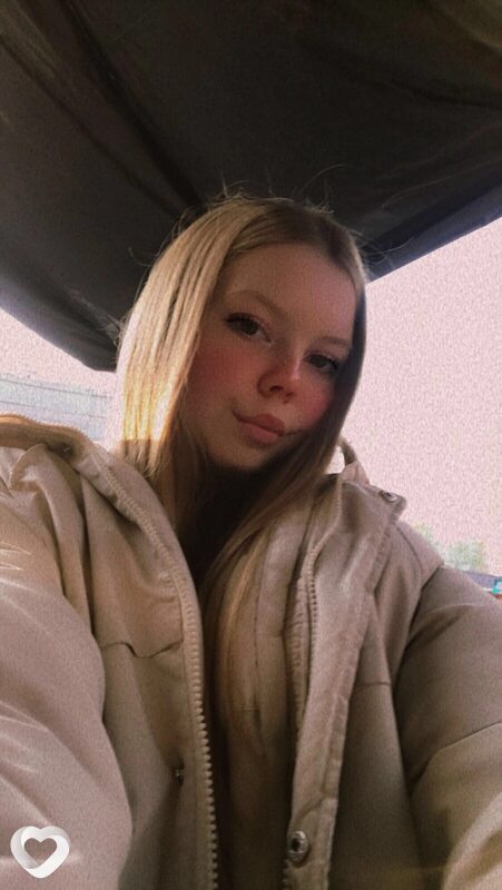 Лена, 19, Челябинске — анкета №1402541