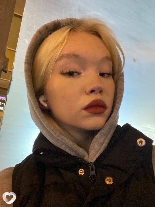 Анна, 20, Москве — анкета №1402953