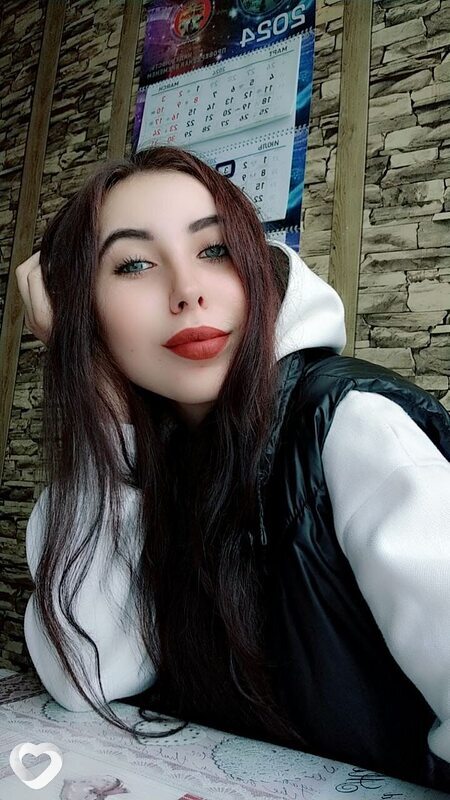 Виктория, 22, Омске — анкета №1403592