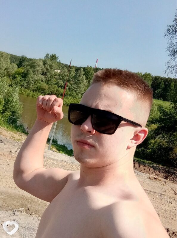 Александр, 21, Новосибирске — анкета №1403603