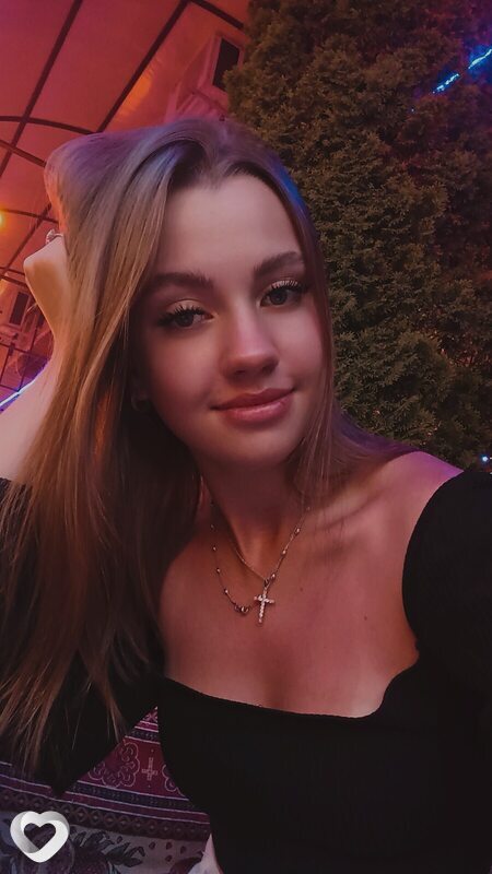 Алёна, 21, Москве — анкета №1404749