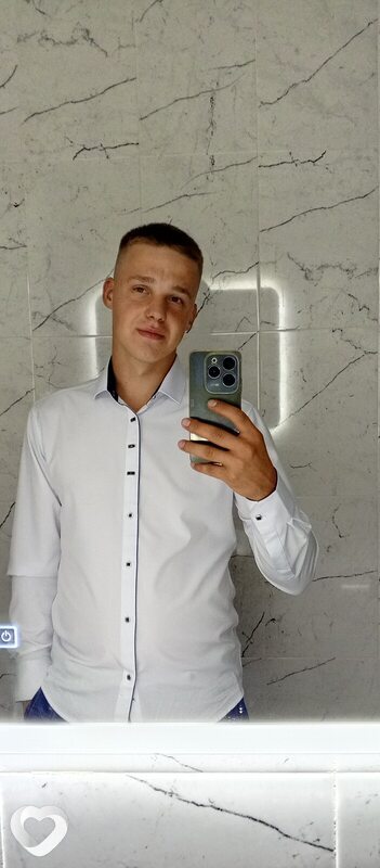 Михаил, 23, Красноярске — анкета №1405421