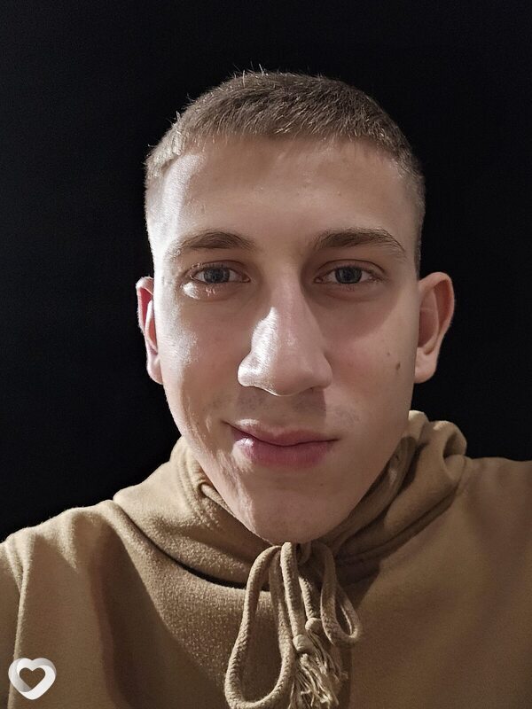 Павел, 21, Санкт-Петербурге — анкета №1405517