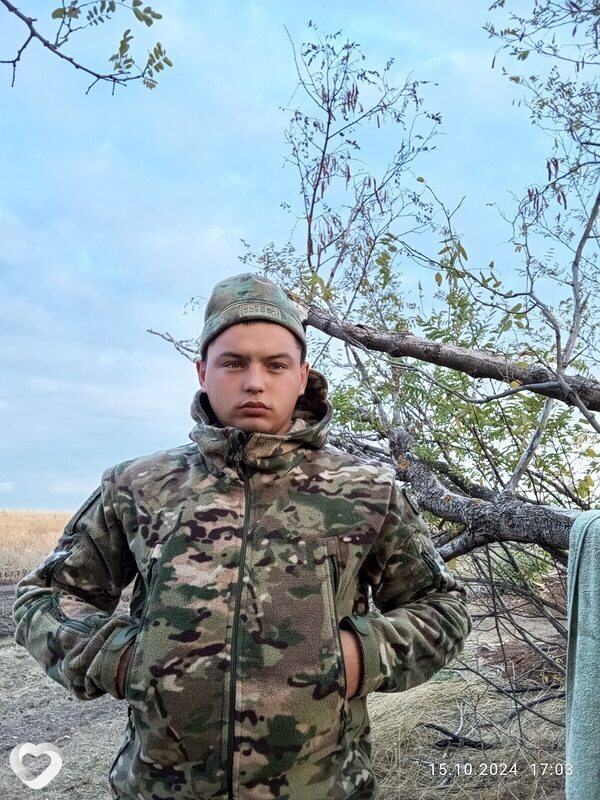 Серёжа, 25, Уссурийске — анкета №1405680