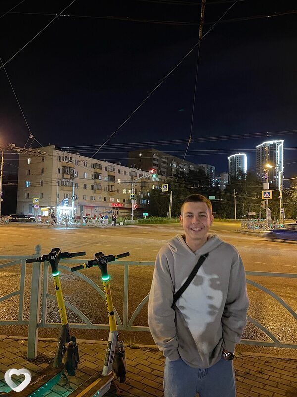 Максим, 19, Екатеринбурге — анкета №1405770