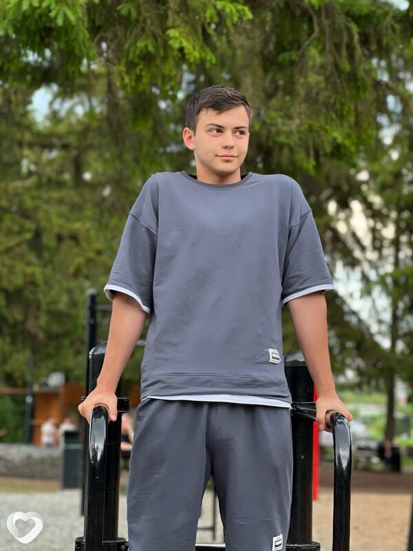 Вадим, 21, Ижевске — анкета №1405582