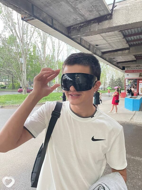Глеб, 20, Адлер — анкета №1406210