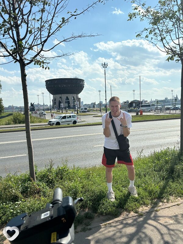 Илья, 19, Москве — анкета №1406150