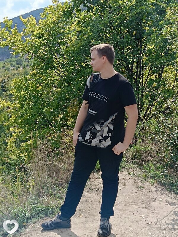 Никита, 20, Самаре — анкета №1405993
