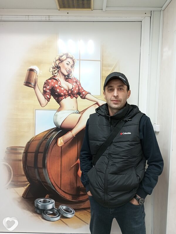 Виталик, 39, Антраците — анкета №1406432