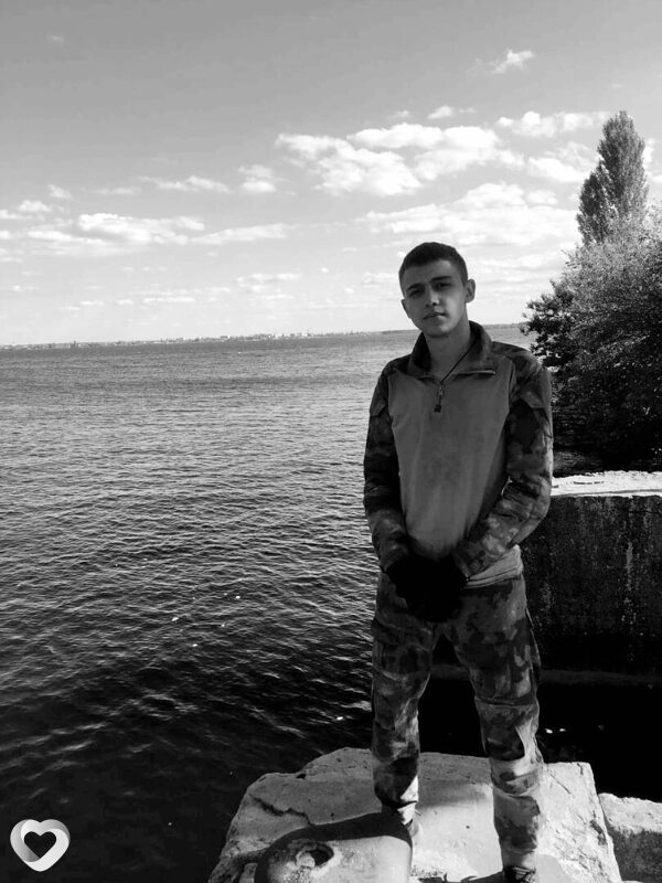 Артур, 24, Курске — анкета №1406670