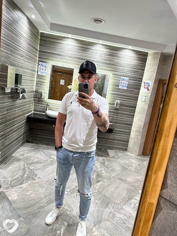 Дмитрий, 27, Барановичах — анкета №1407051