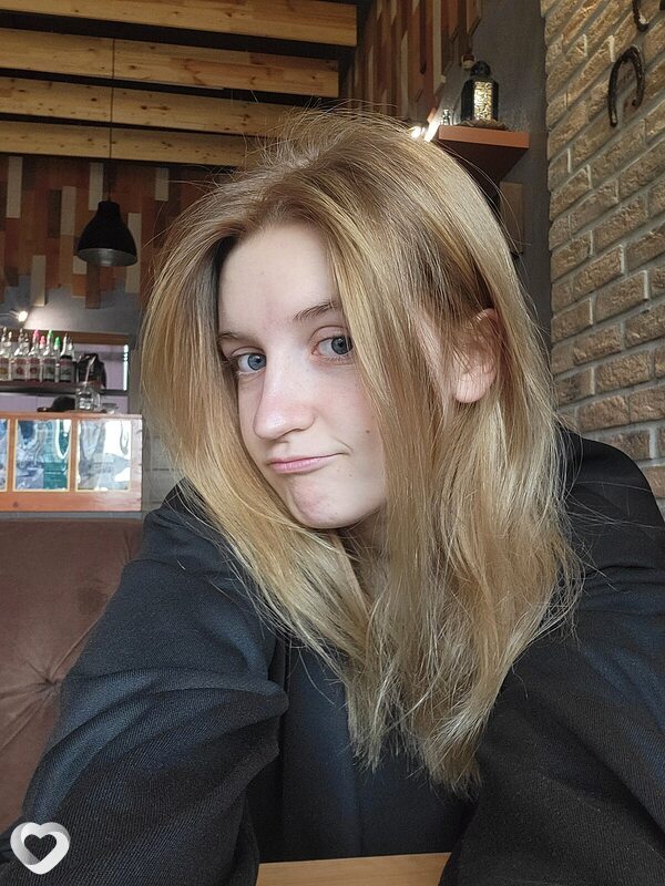 Аня, 20, Минске — анкета №1407781