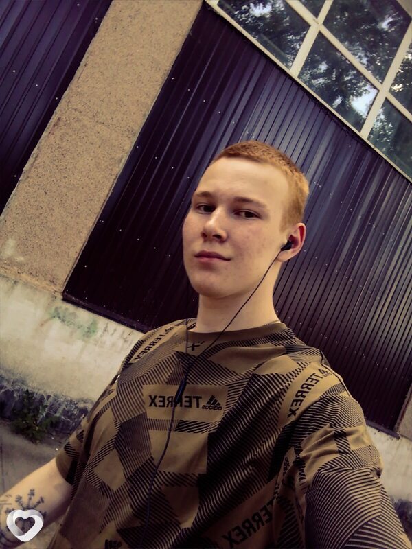 Михаил, 19, Чите — анкета №1407908
