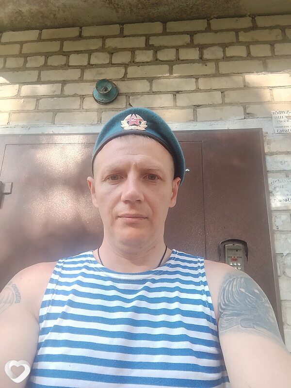 Максим, 39, Каменске-Уральском — анкета №1408019