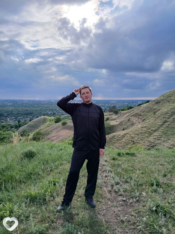 Илья, 25, Армавире — анкета №1408888