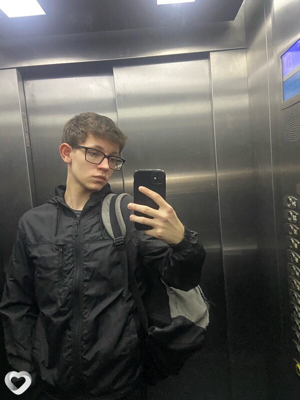 Денис, 20, Киеве — анкета №1409894