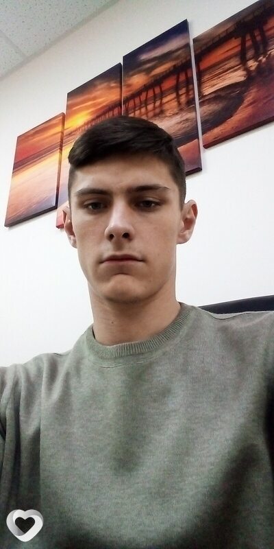 Михаил, 24, Уральске — анкета №1410365