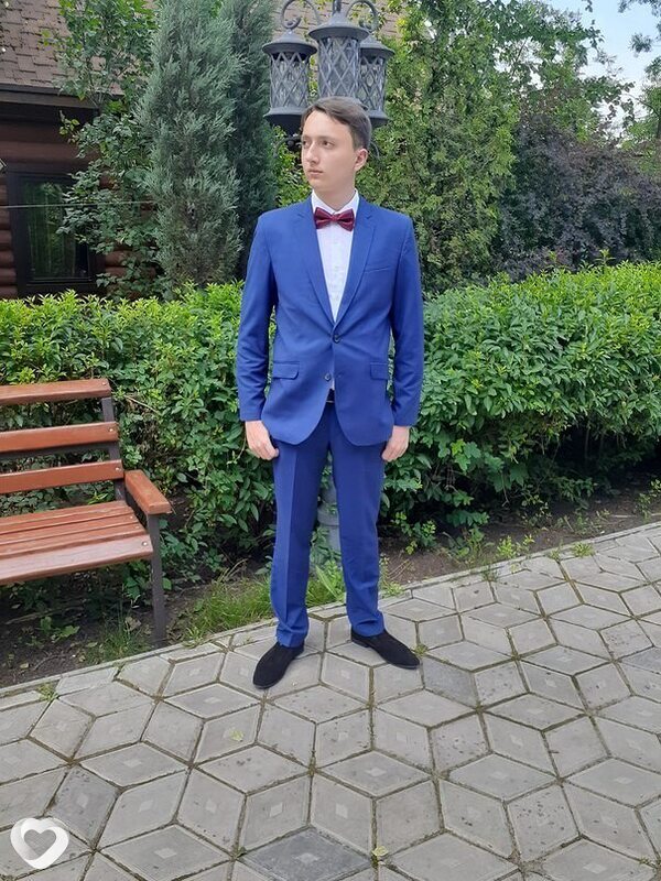 Анатолий, 22, Донецке — анкета №1410949