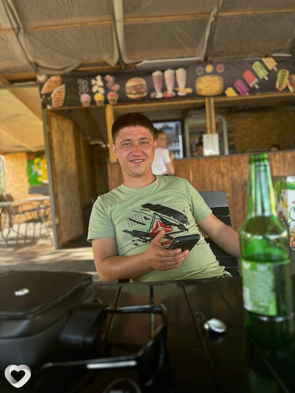 Колян, 29, Новотроицке — анкета №1411128
