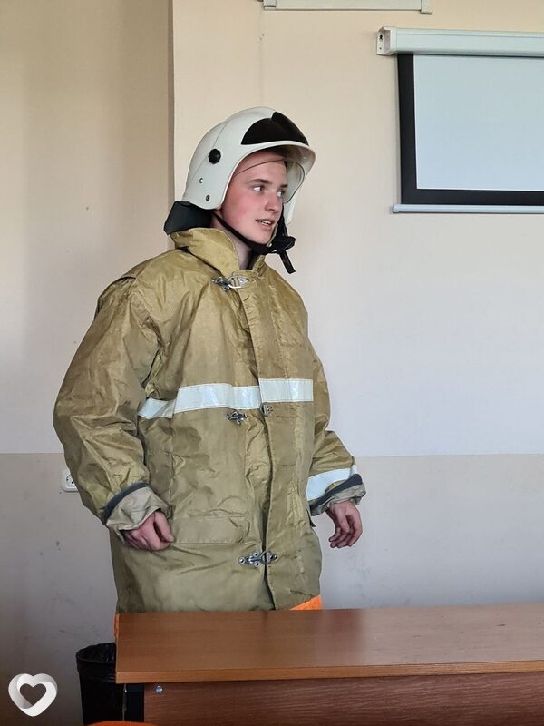 Максим, 21, Москве — анкета №1411130