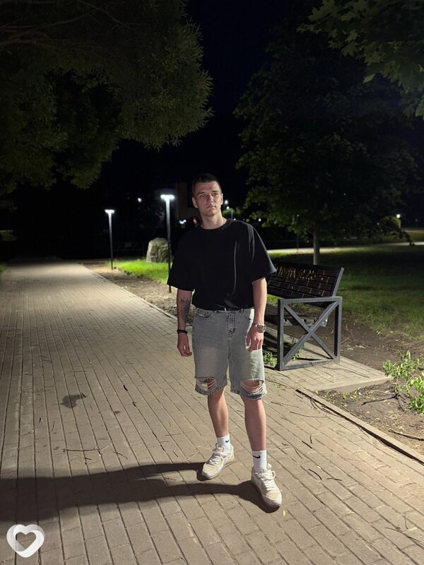 Женя, 20, Минске — анкета №1410932