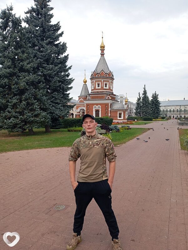 Артём, 27, Москве — анкета №1413185