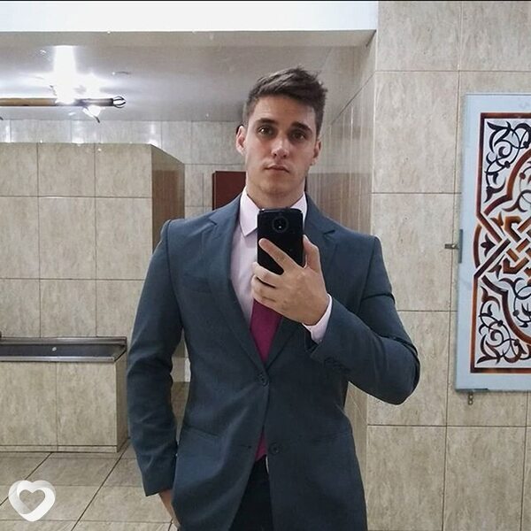 Артём, 22, Ярославле — анкета №1414795