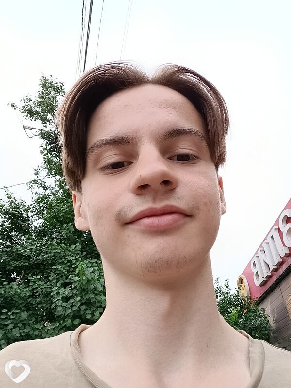 Михаил, 21, Ростове-на-Дону — анкета №1414903
