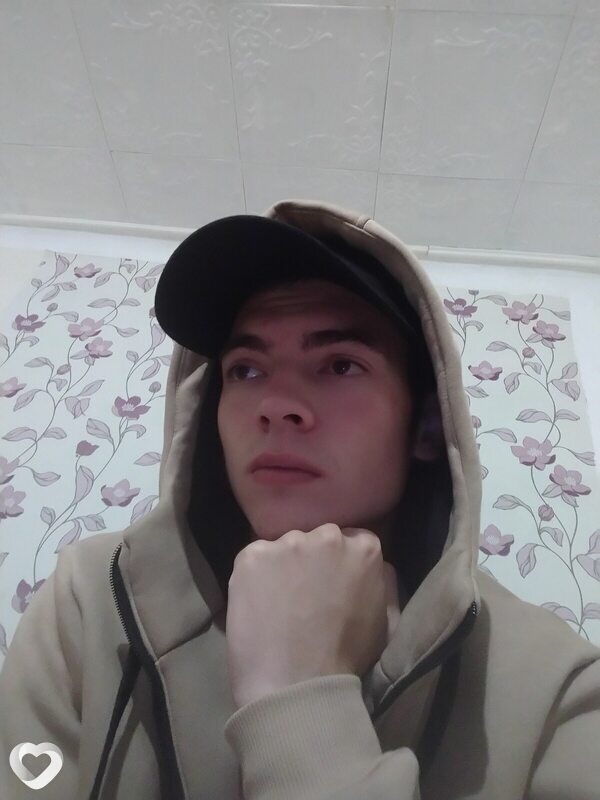 Андрей, 20, Москве — анкета №1415164