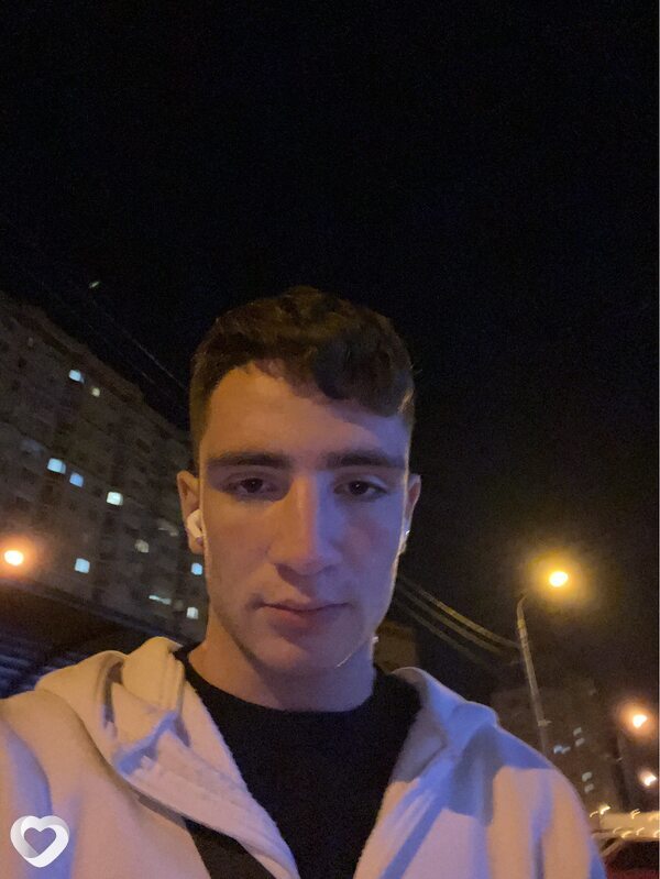 Нарек, 19, Москве — анкета №1418077